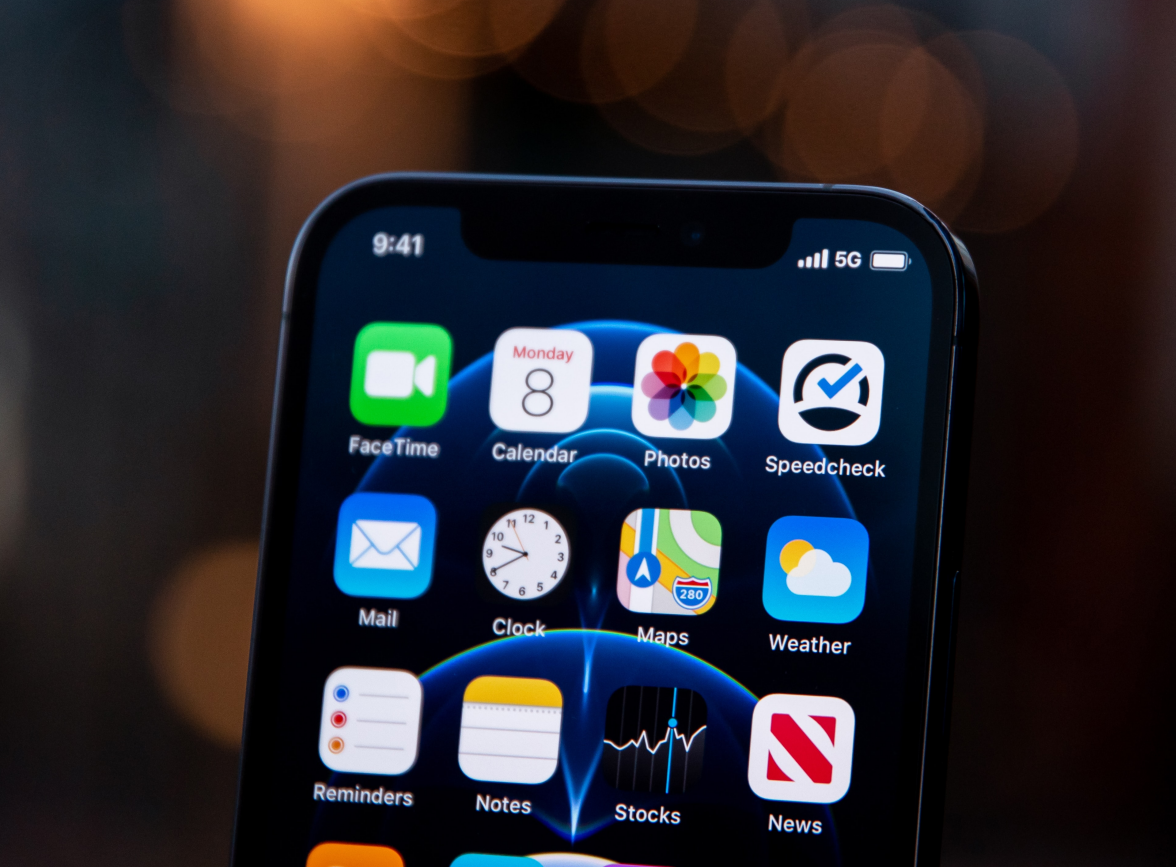 江达苹果手机维修分享为什么 iPhone 12 在冬季会自动关机 